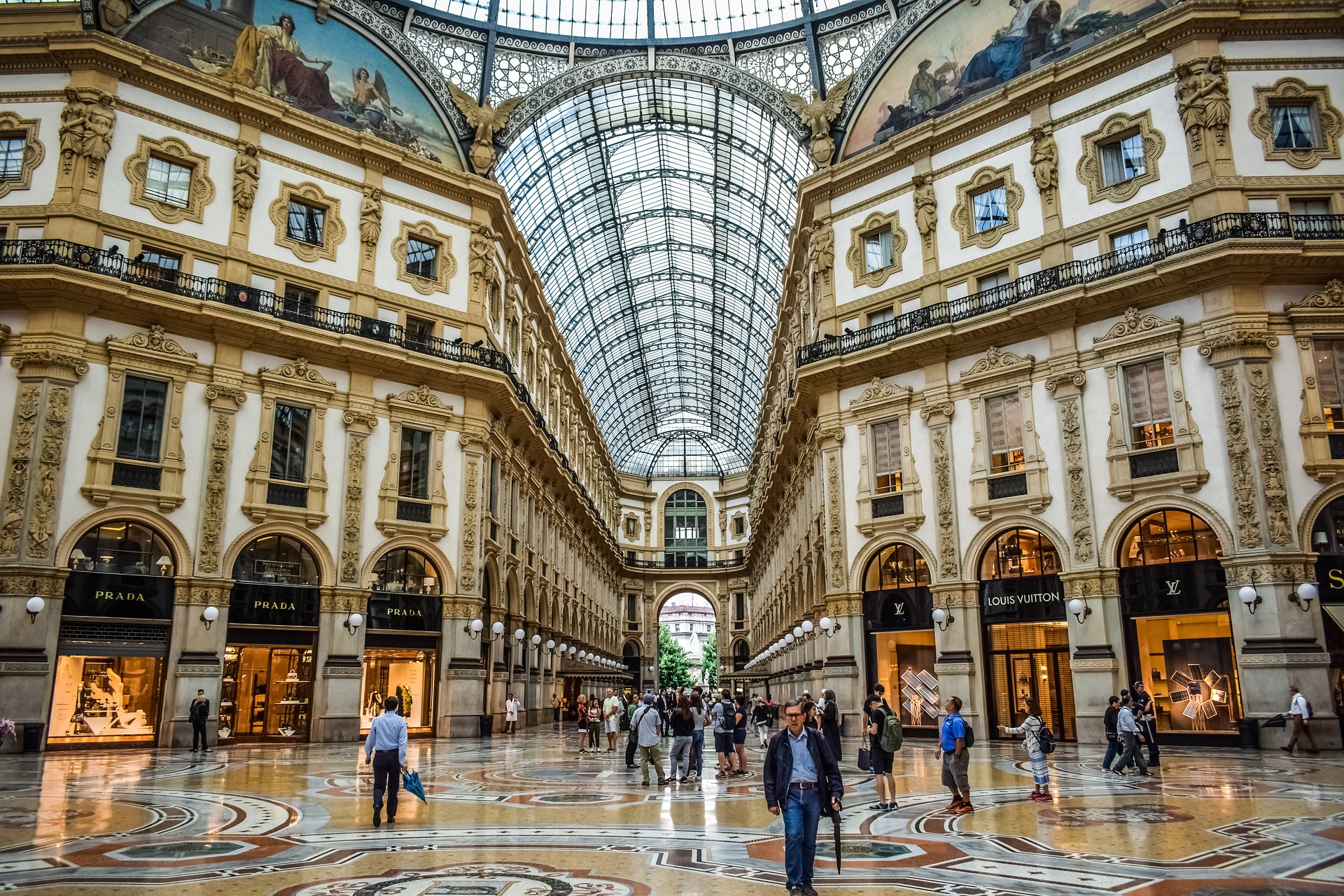 Milan, Where Elegance Meets Natural Beauty